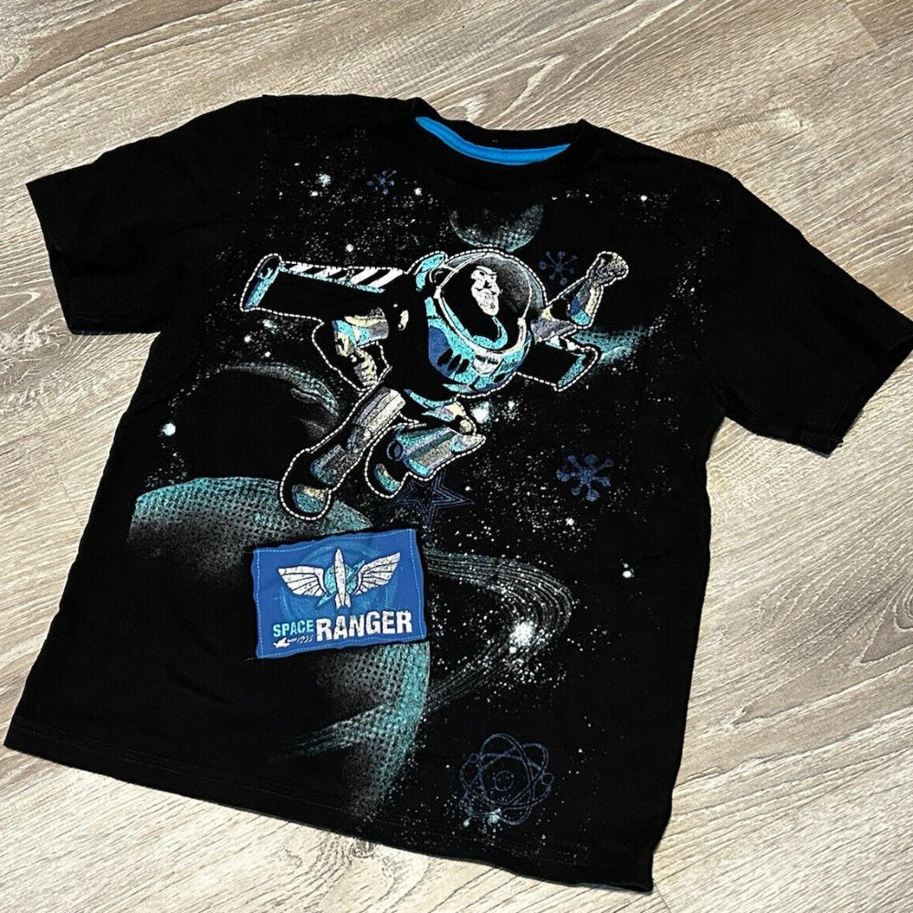 Disney Buzz Light Year Toy Story Youth M Movie Film Graphic Tshirt